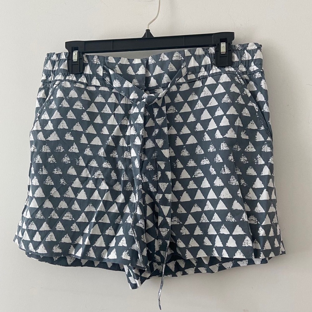 Women's Ann Taylor Loft Geometric Print Casual Shorts Size 10